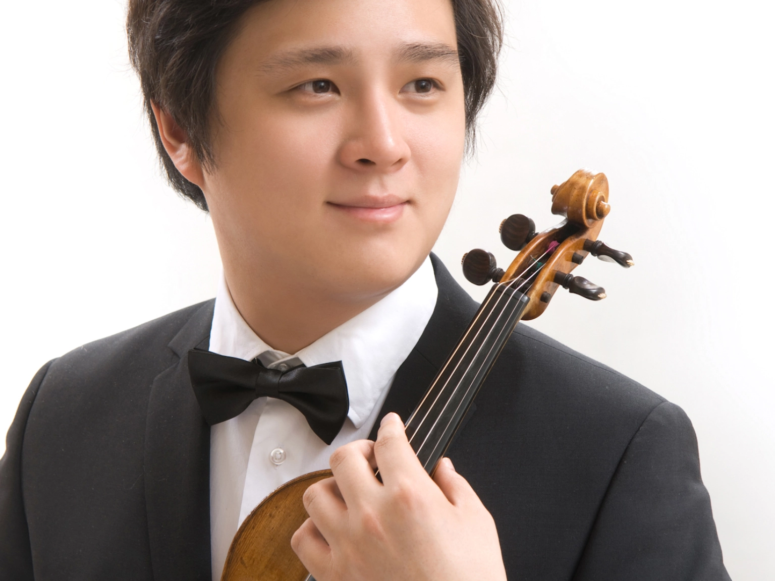 Porträt Alexander Won Hoo Kim, Teilnehmer des Joseph Joachim Violinwettbewerbs 2024