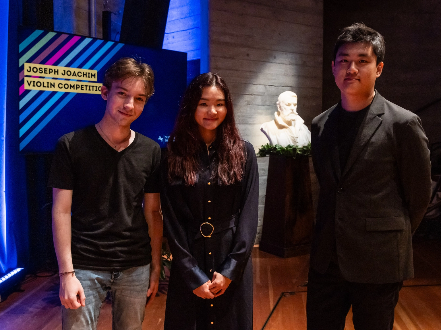 Die drei Finalist*innen des Joseph Joachim Violinwettbewerbs 2024: Jacques Forestier, Angela Chan und Kyumin Park